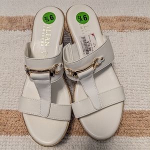 Italian Shoemakers Wedge Sandel, size 9.5 NWT